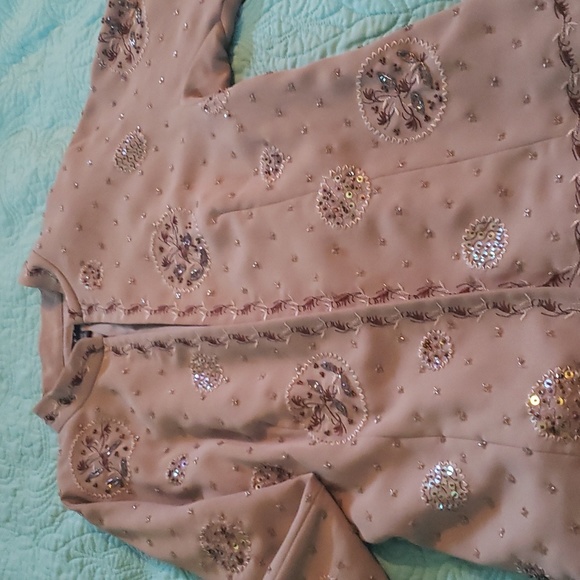 Suit 2 pc sequin outfit - Picture 3 of 17